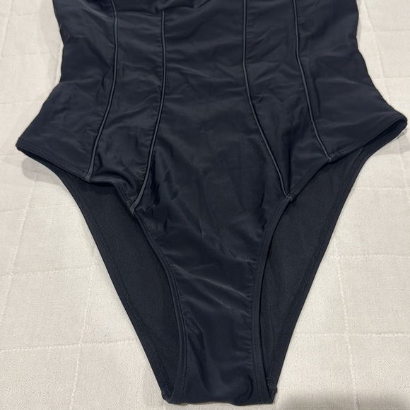 Cupshe Black Swimsuit - Picture 3 of 13